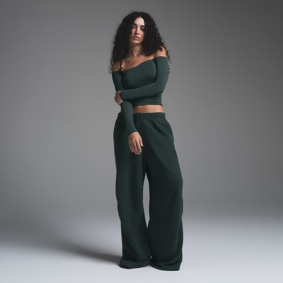 SKIMS Pants - SKIMS VINTAGE FLEECE SWEATPANTS NWT - CYPRESS